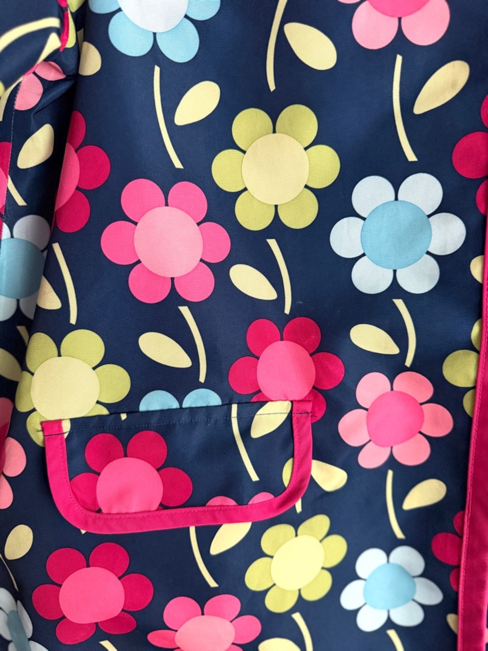 Gymboree Girls Raincoat with beautiful flower pattern - Picture 2 of 13